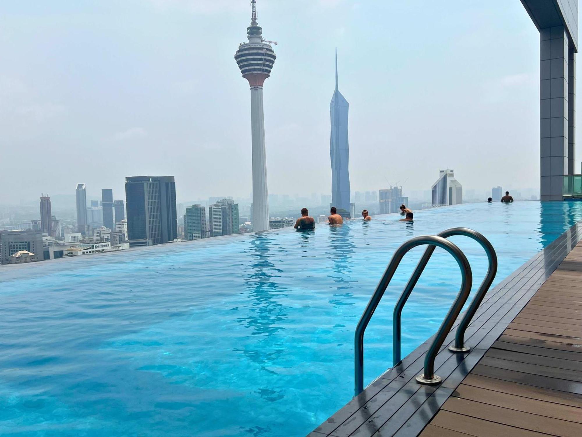 Luxe Suites At Platinum Klcc Kuala Lumpur Exteriör bild