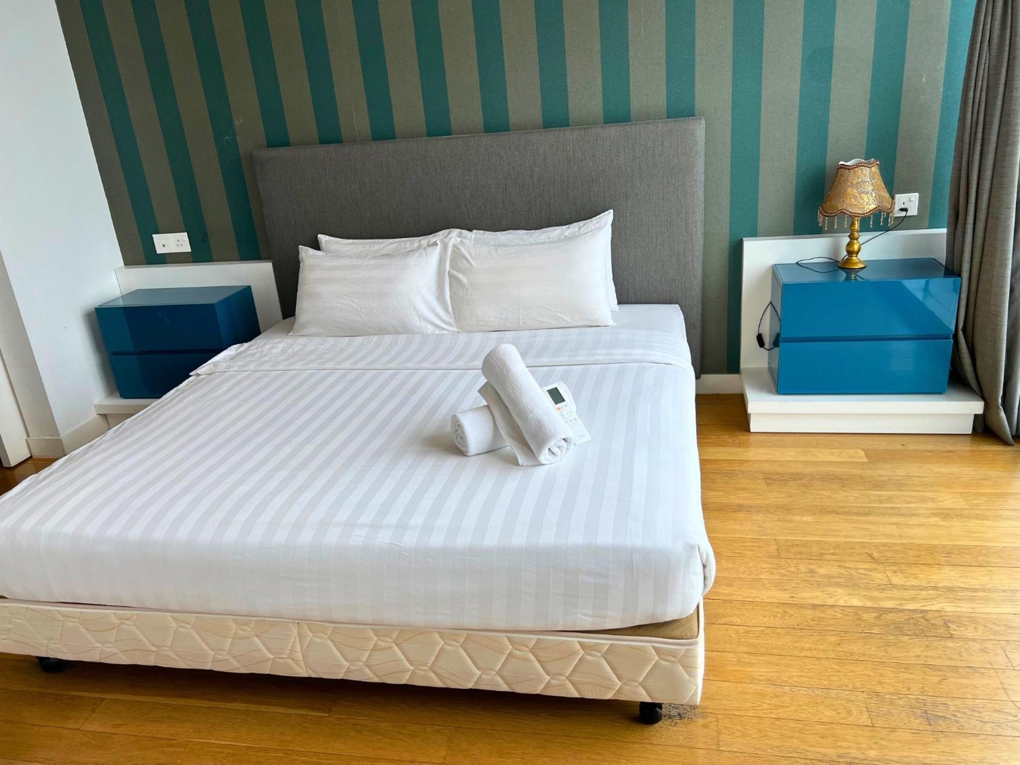 Luxe Suites At Platinum Klcc Kuala Lumpur Exteriör bild