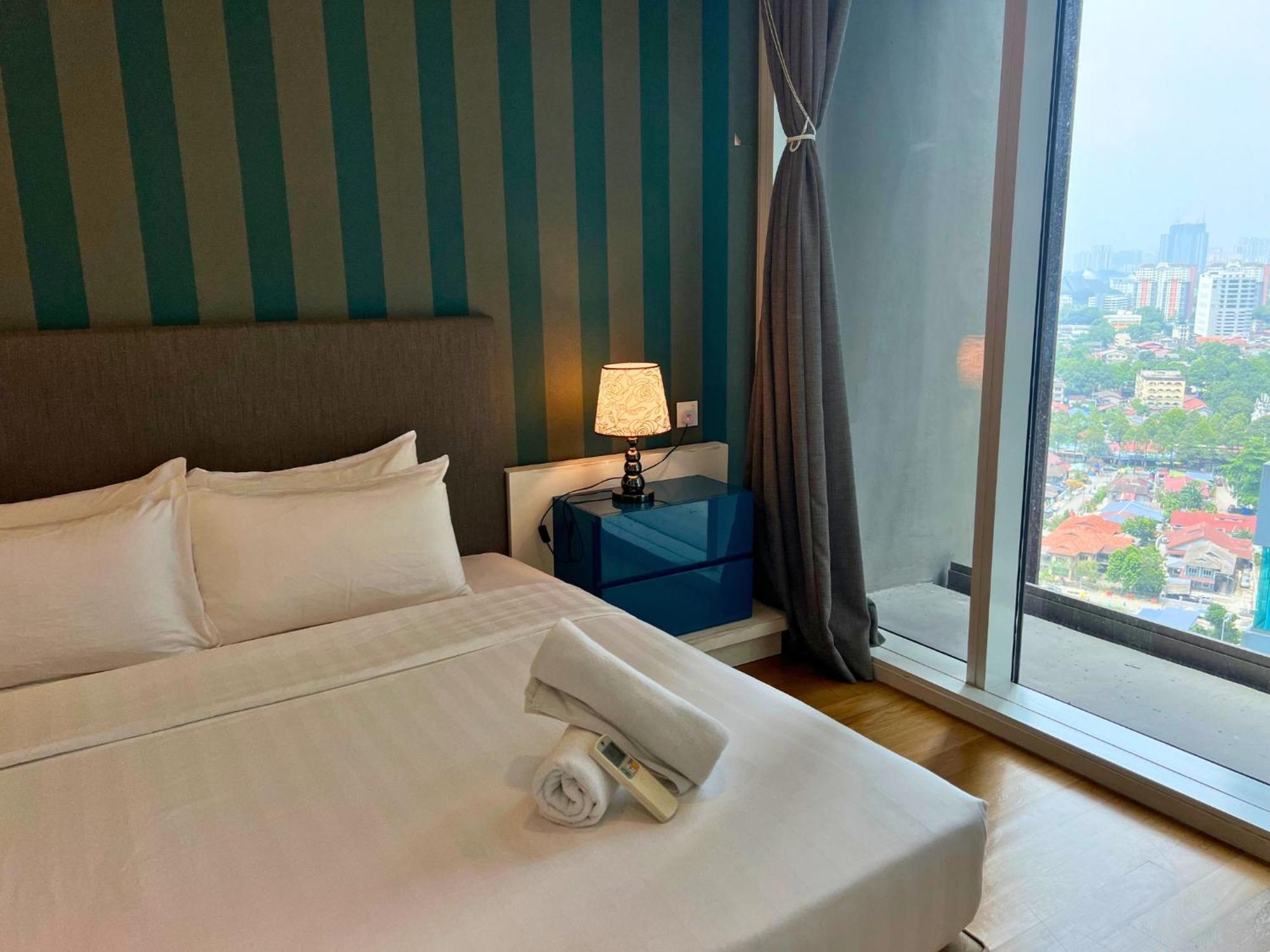 Luxe Suites At Platinum Klcc Kuala Lumpur Exteriör bild